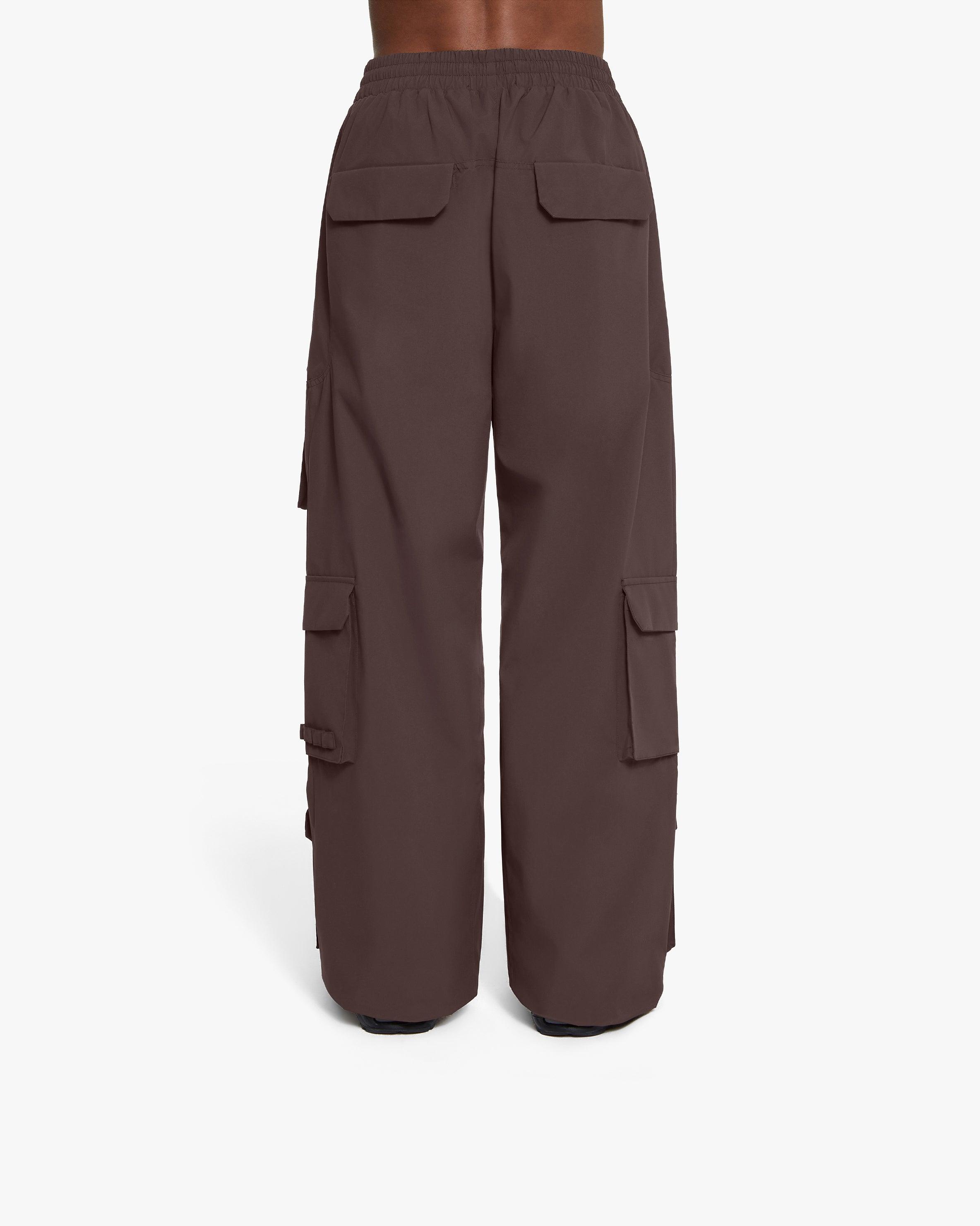 ONYX CARGO BROWN