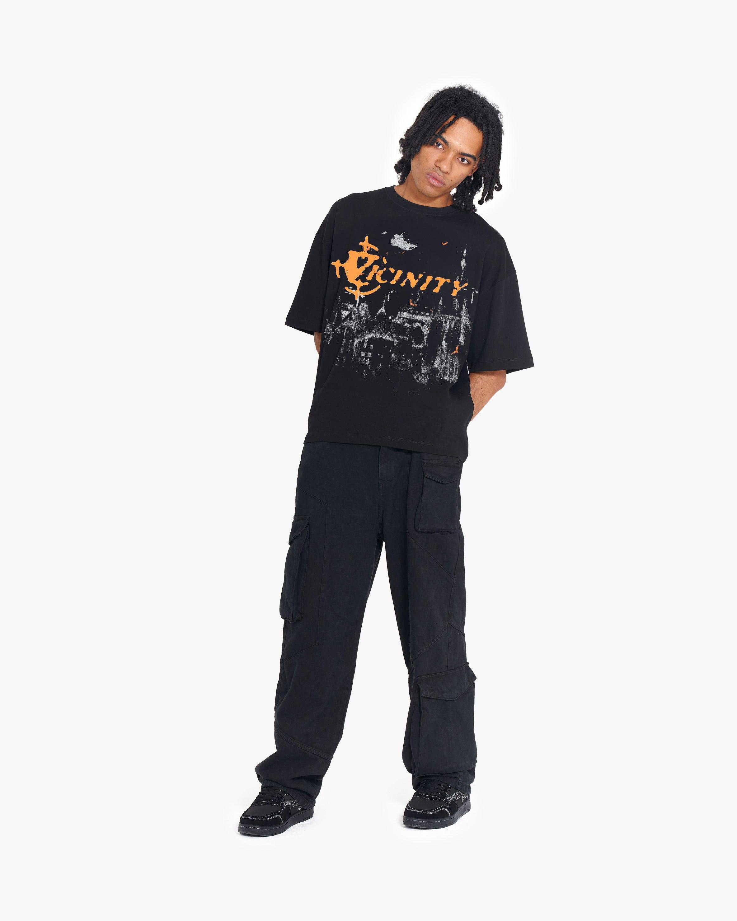 HAUNTED HOUSE TEE BLACK