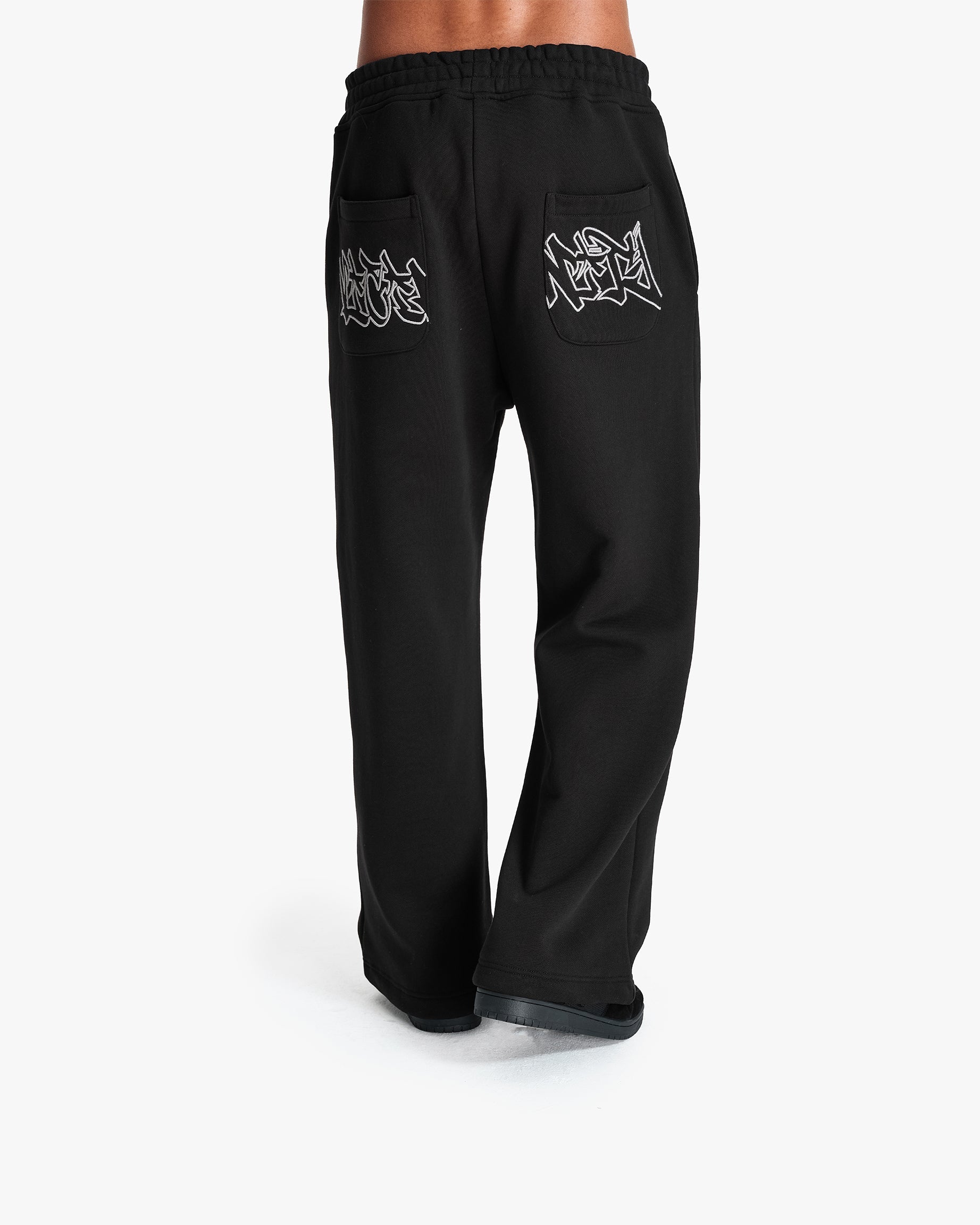 GRAFFITI JOGGER BLACK