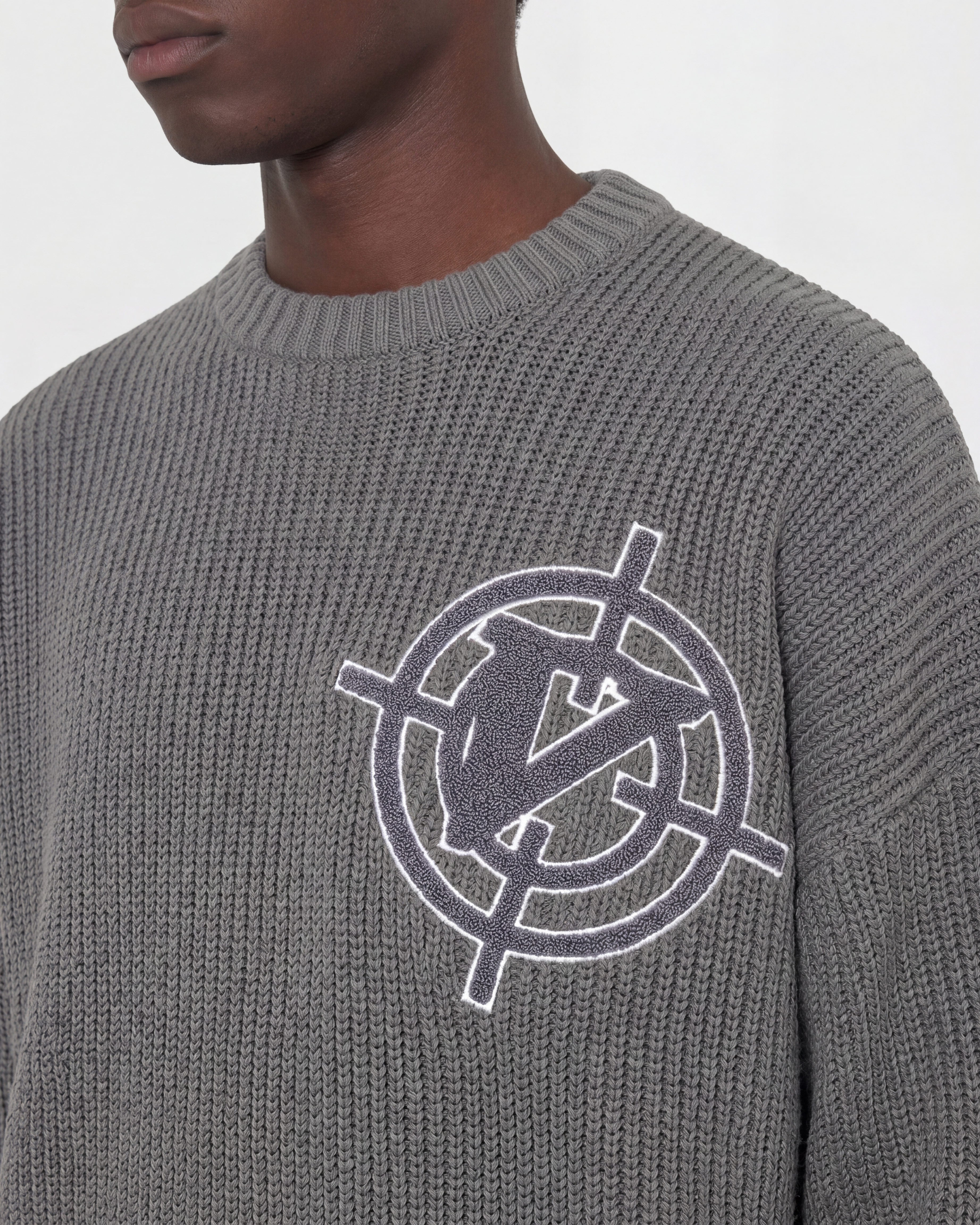 V-LOGO KNITWEAR DARK GREY