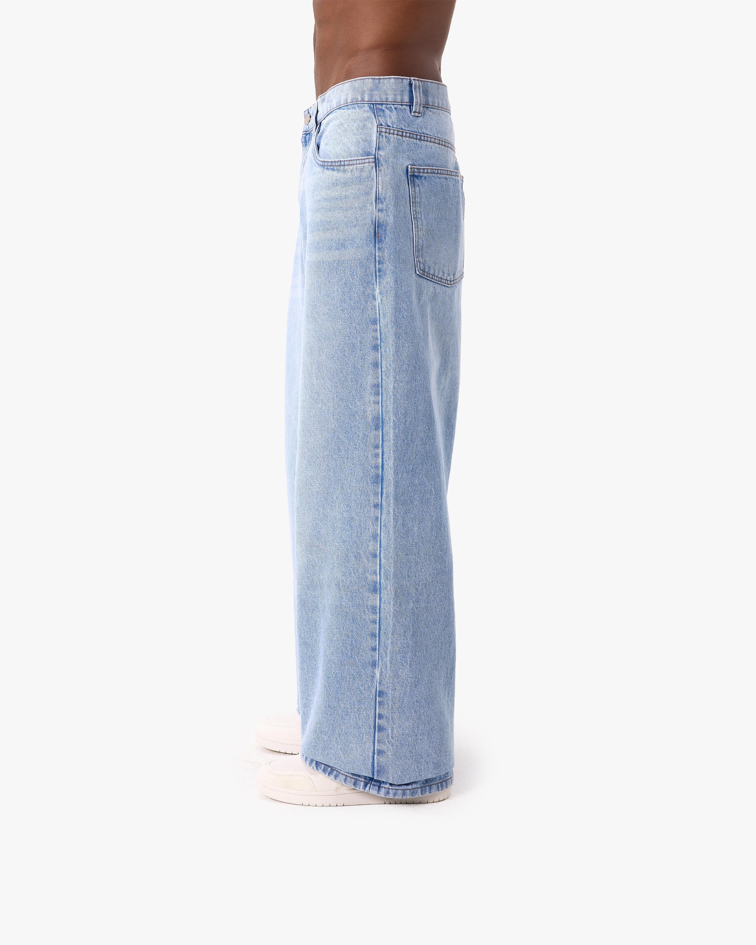 THE BAGGY DENIM LIGHT BLUE