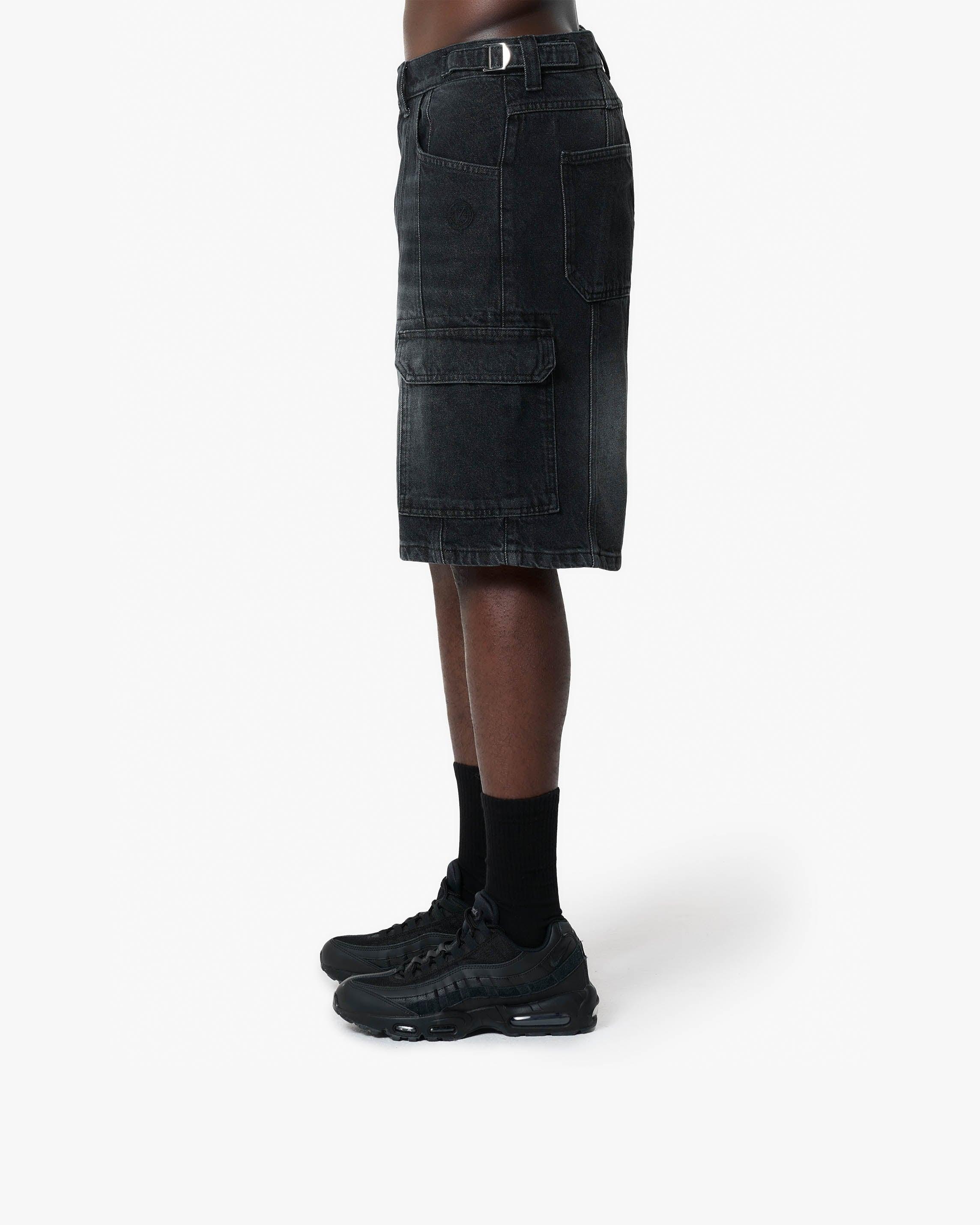 WASHED BLACK DENIM CARGO JORTS