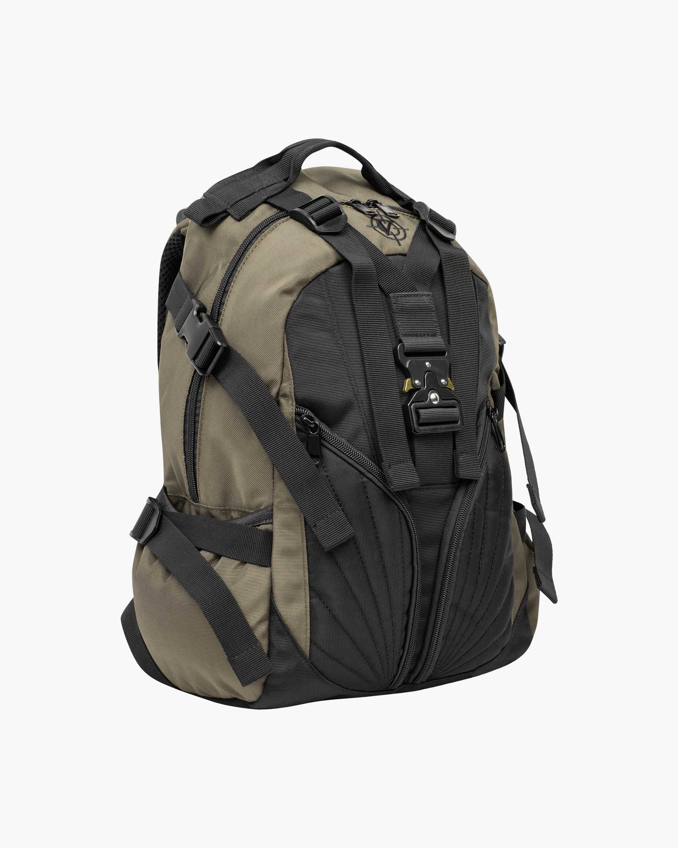 BUCKLE BACKPACK - MILITARY GREEN