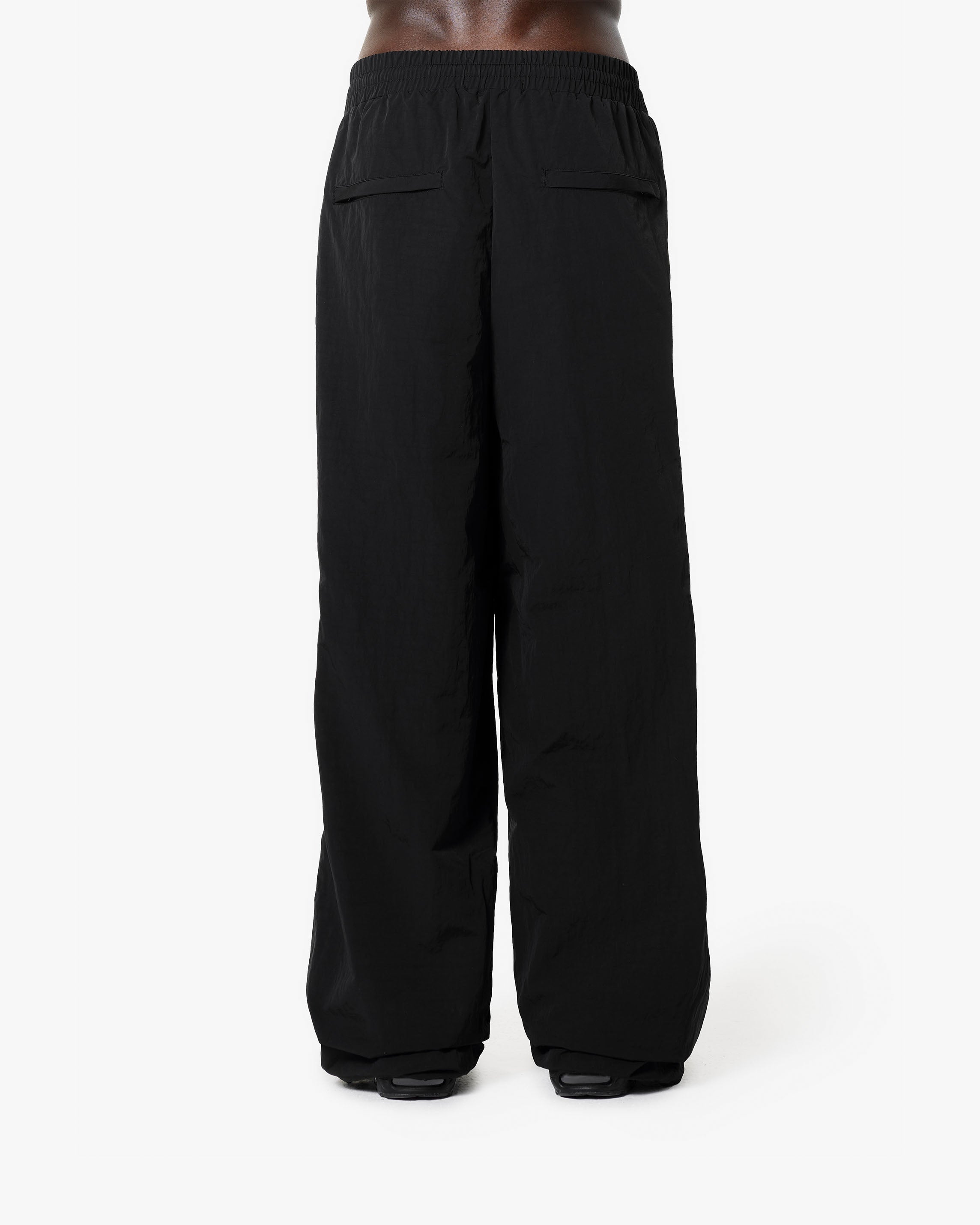 TRACK PANTS V4 BLACK