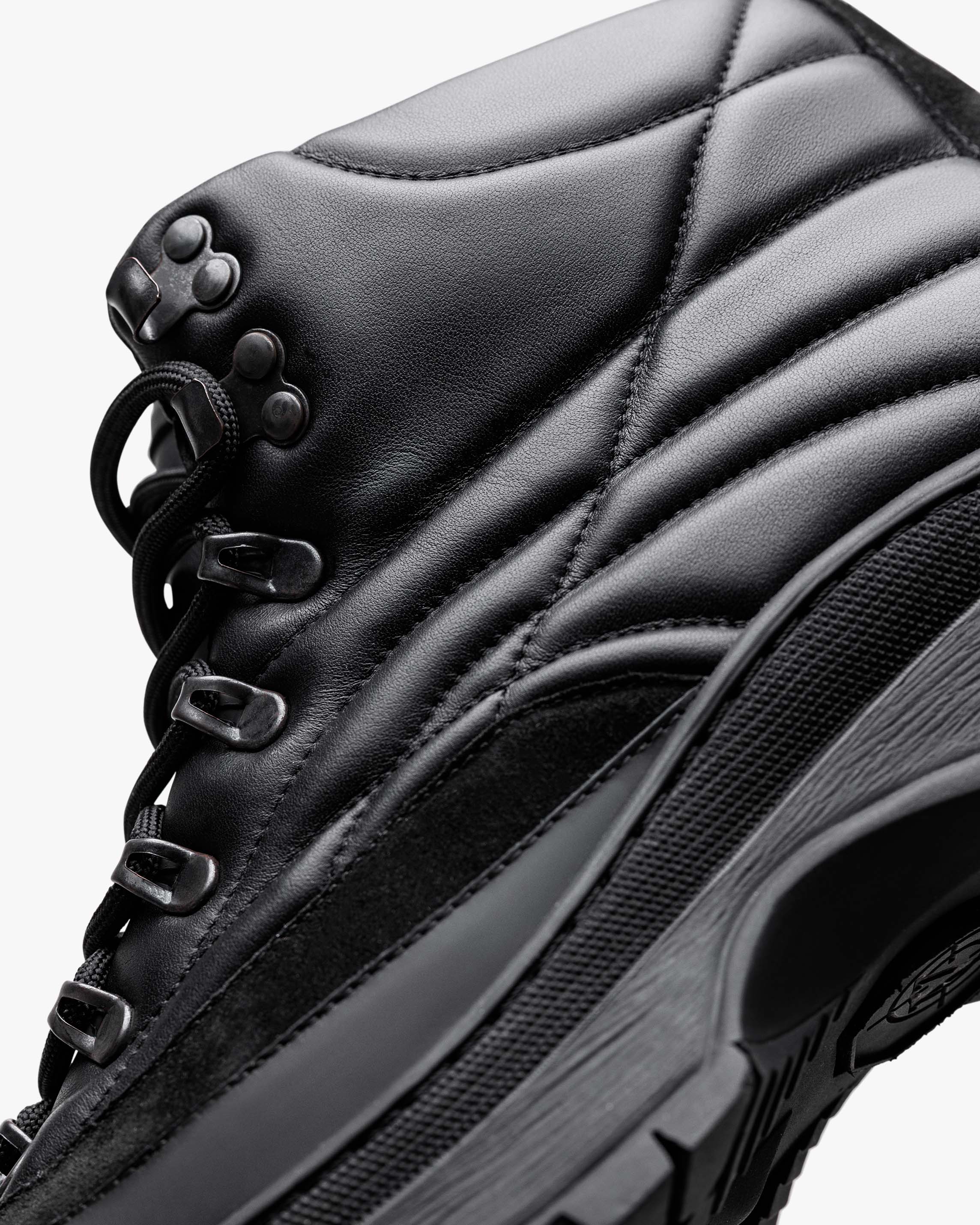 VENTURE HI "TRIPLE BLACK"