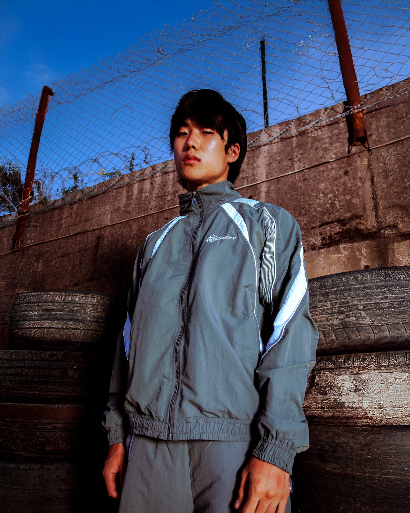 TRACK JACKET V4 GREY