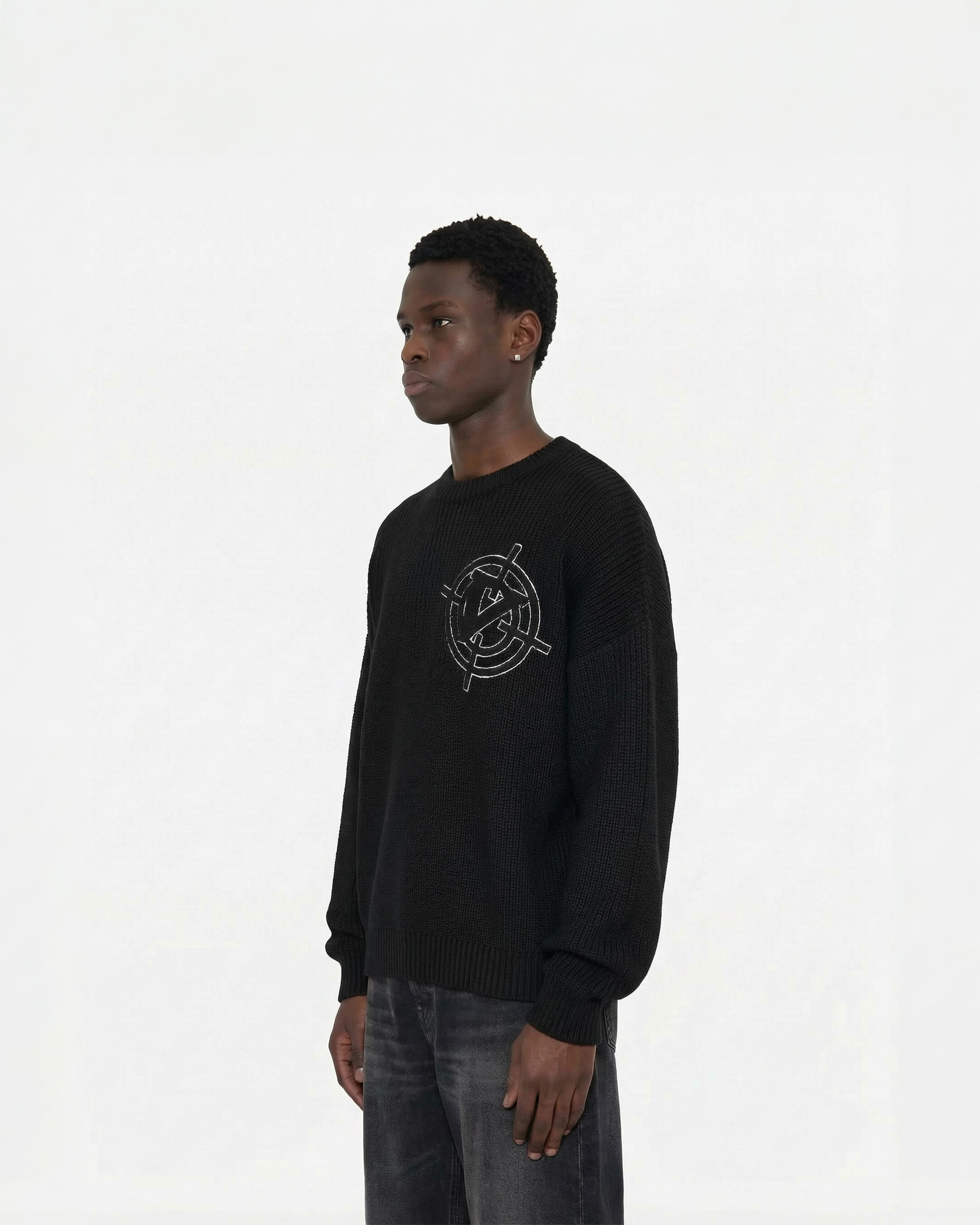 V-LOGO KNITWEAR BLACK
