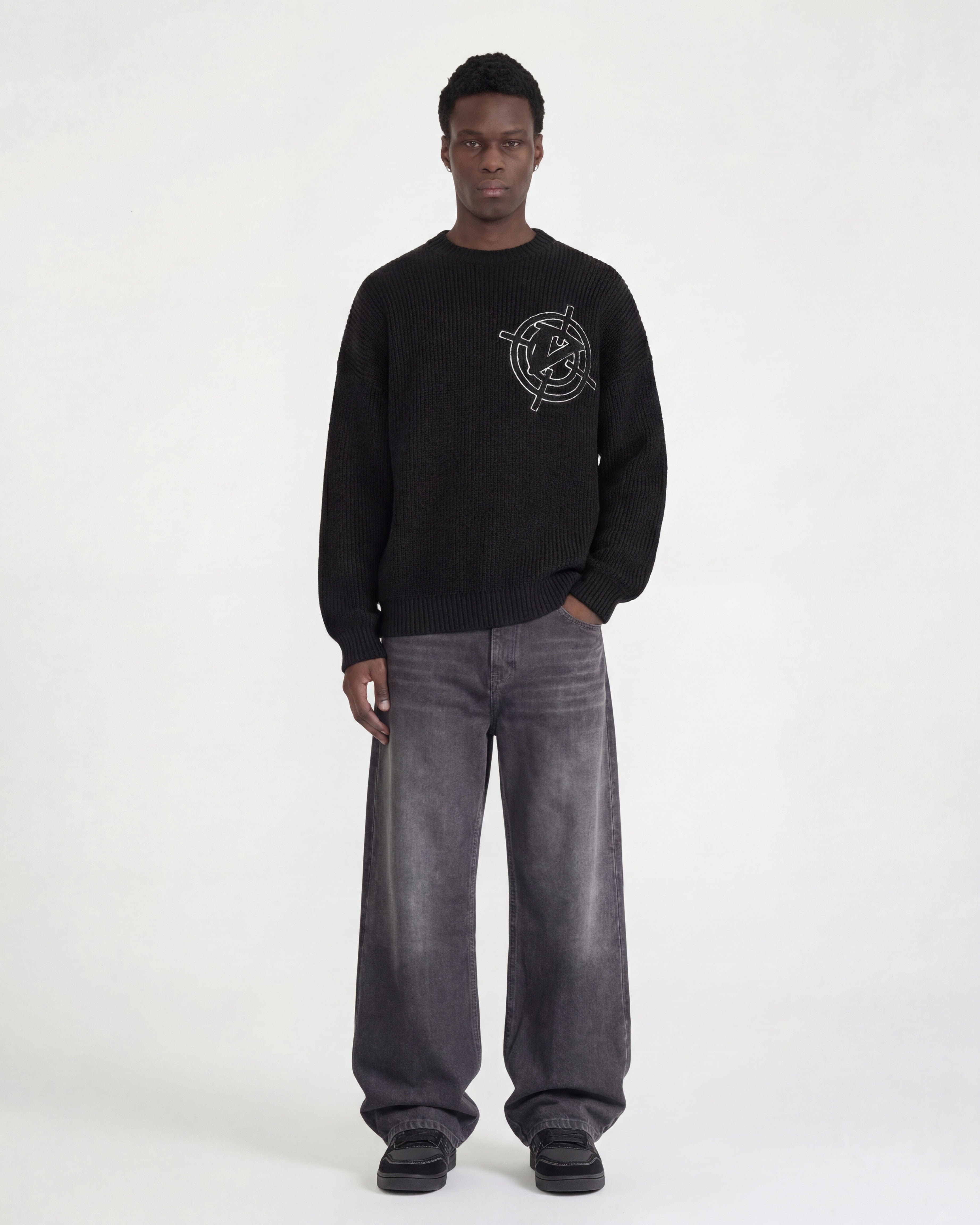 V-LOGO KNITWEAR BLACK