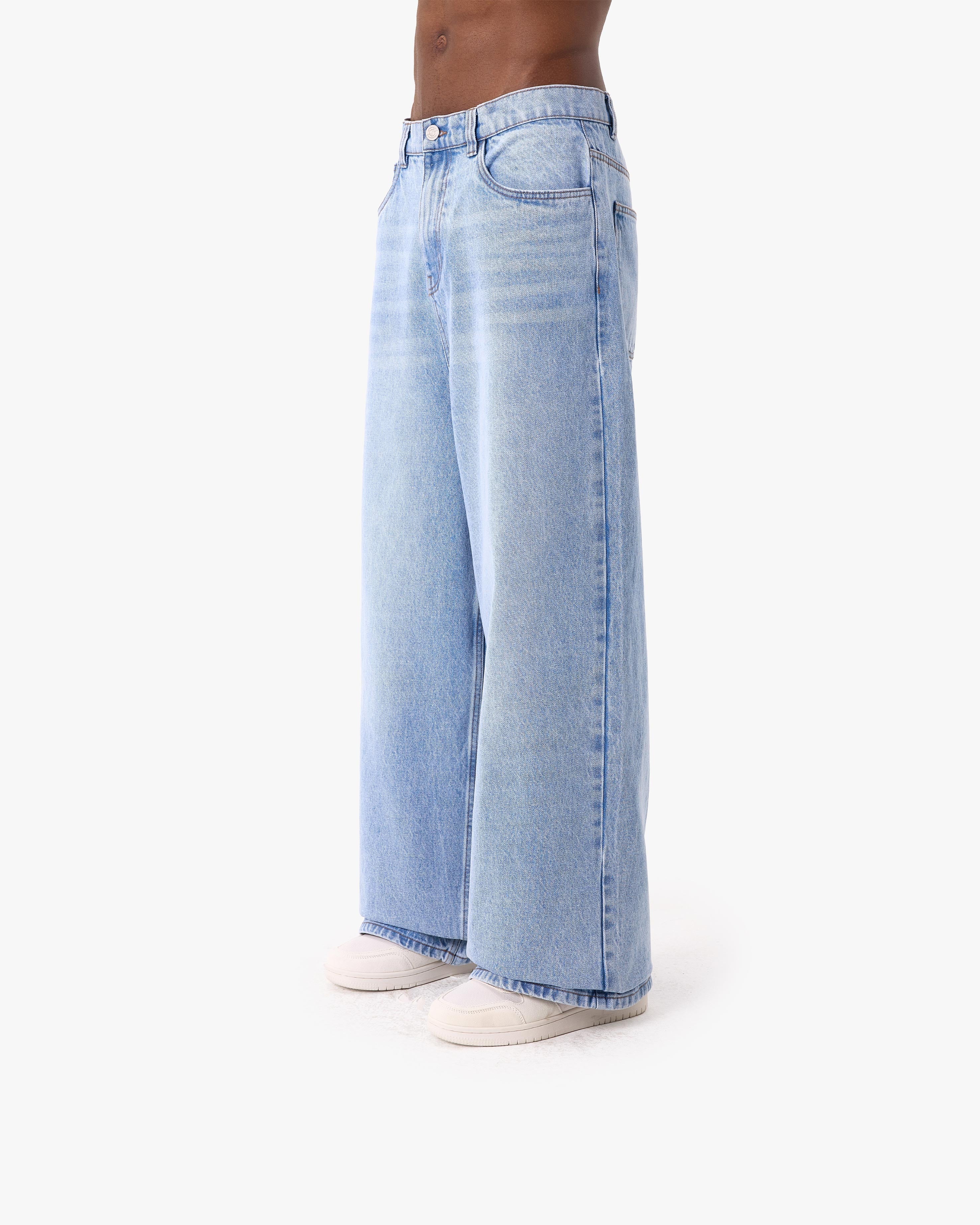 THE BAGGY DENIM LIGHT BLUE