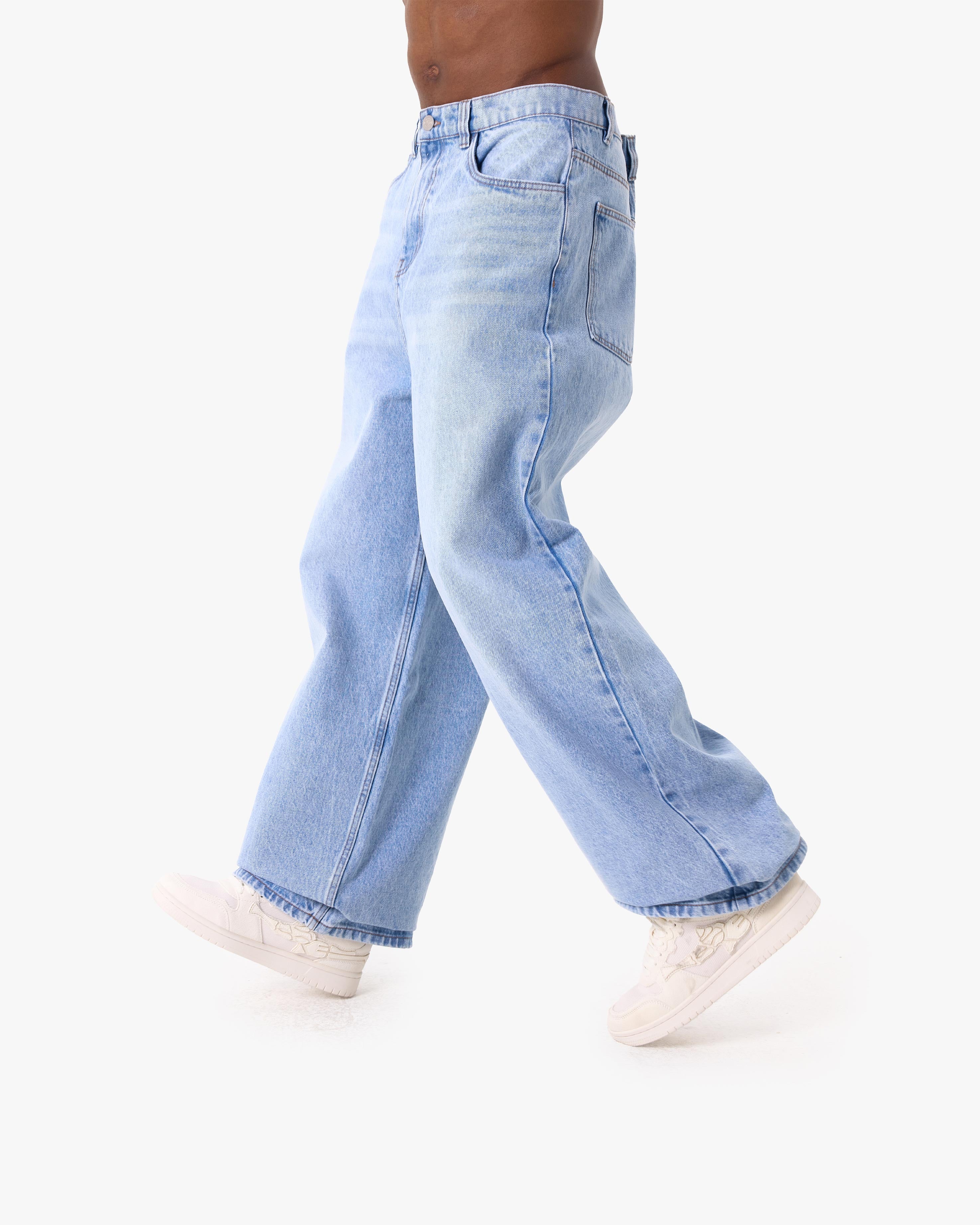 THE BAGGY DENIM LIGHT BLUE