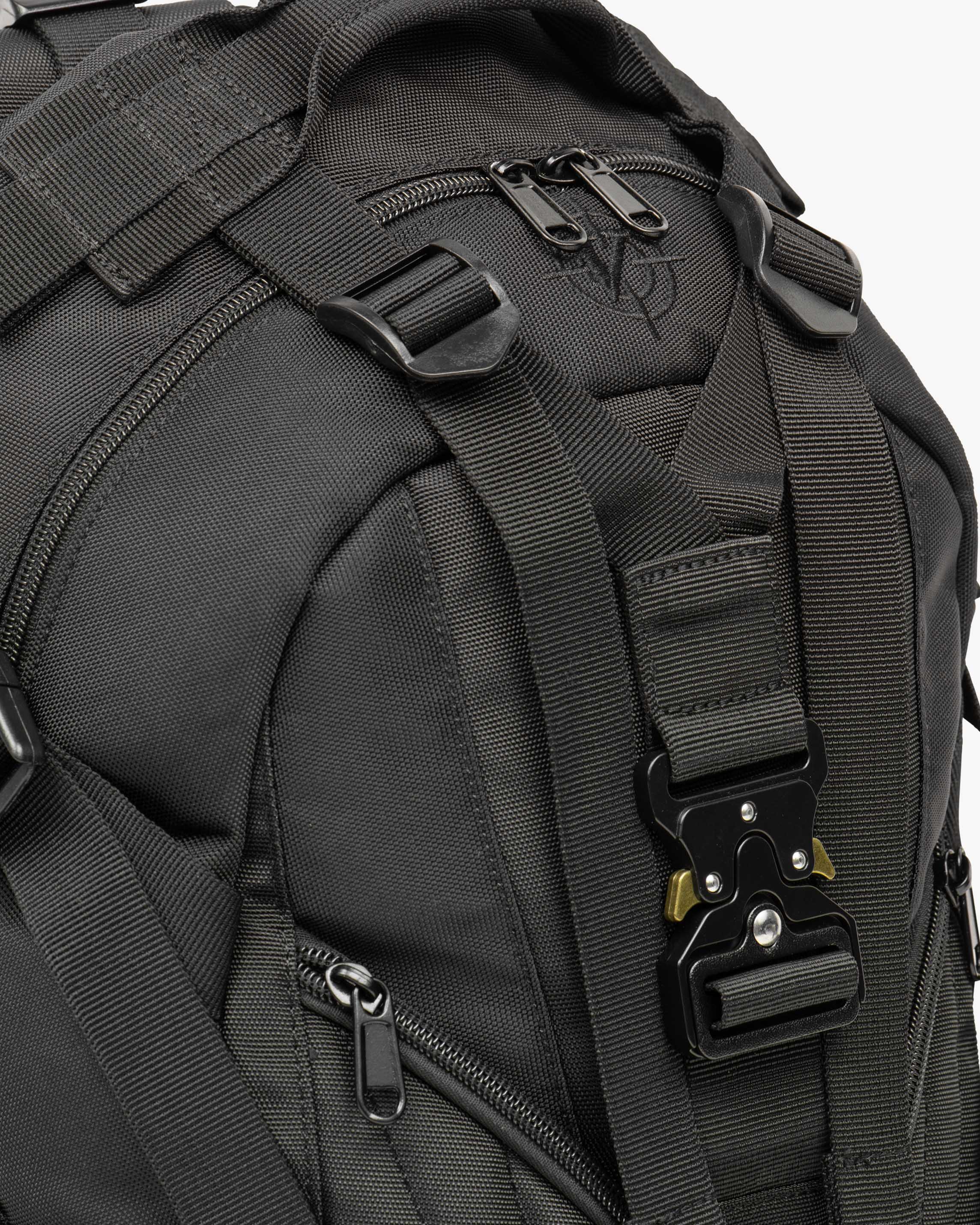 BUCKLE BACKPACK - BLACK
