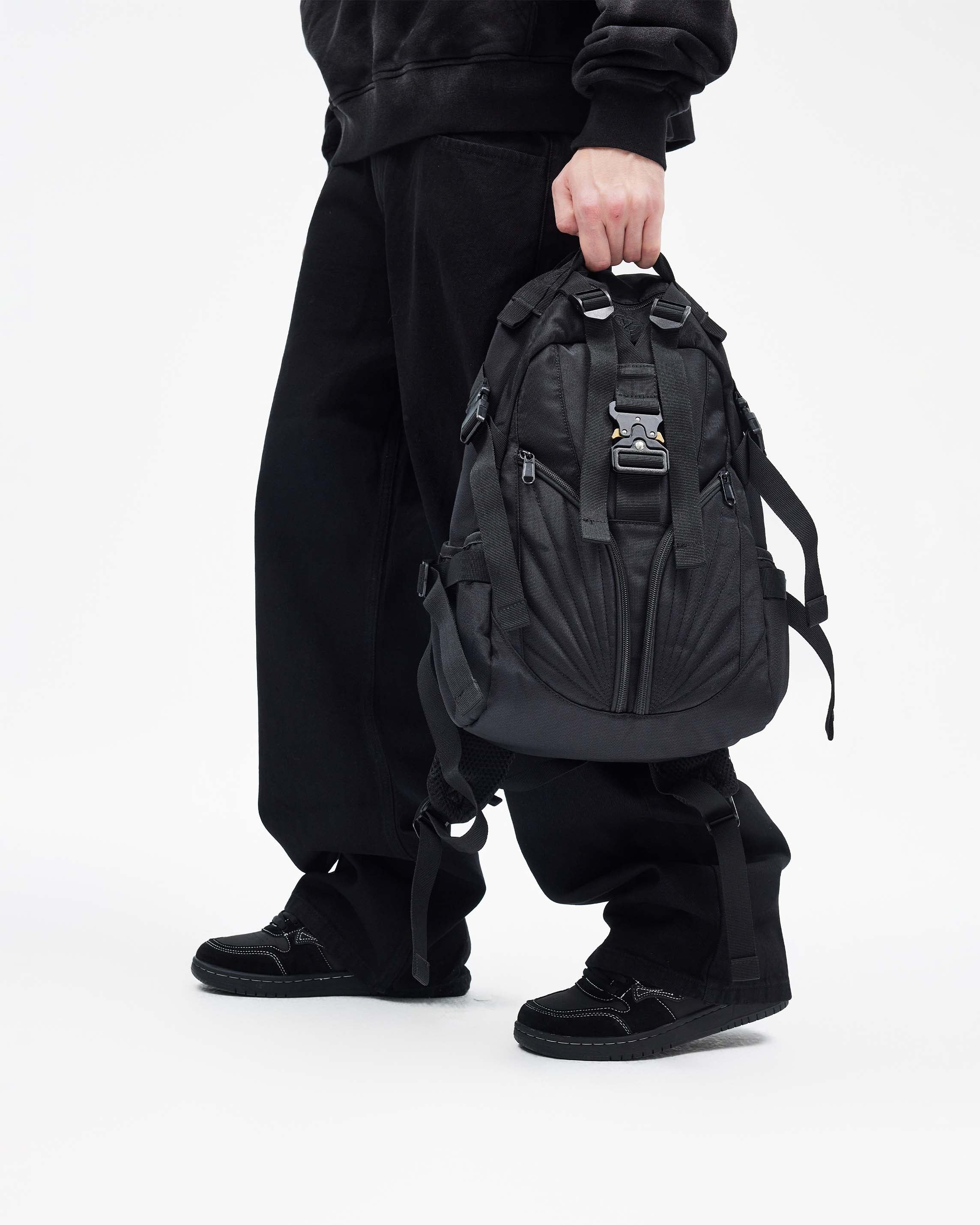 BUCKLE BACKPACK - BLACK