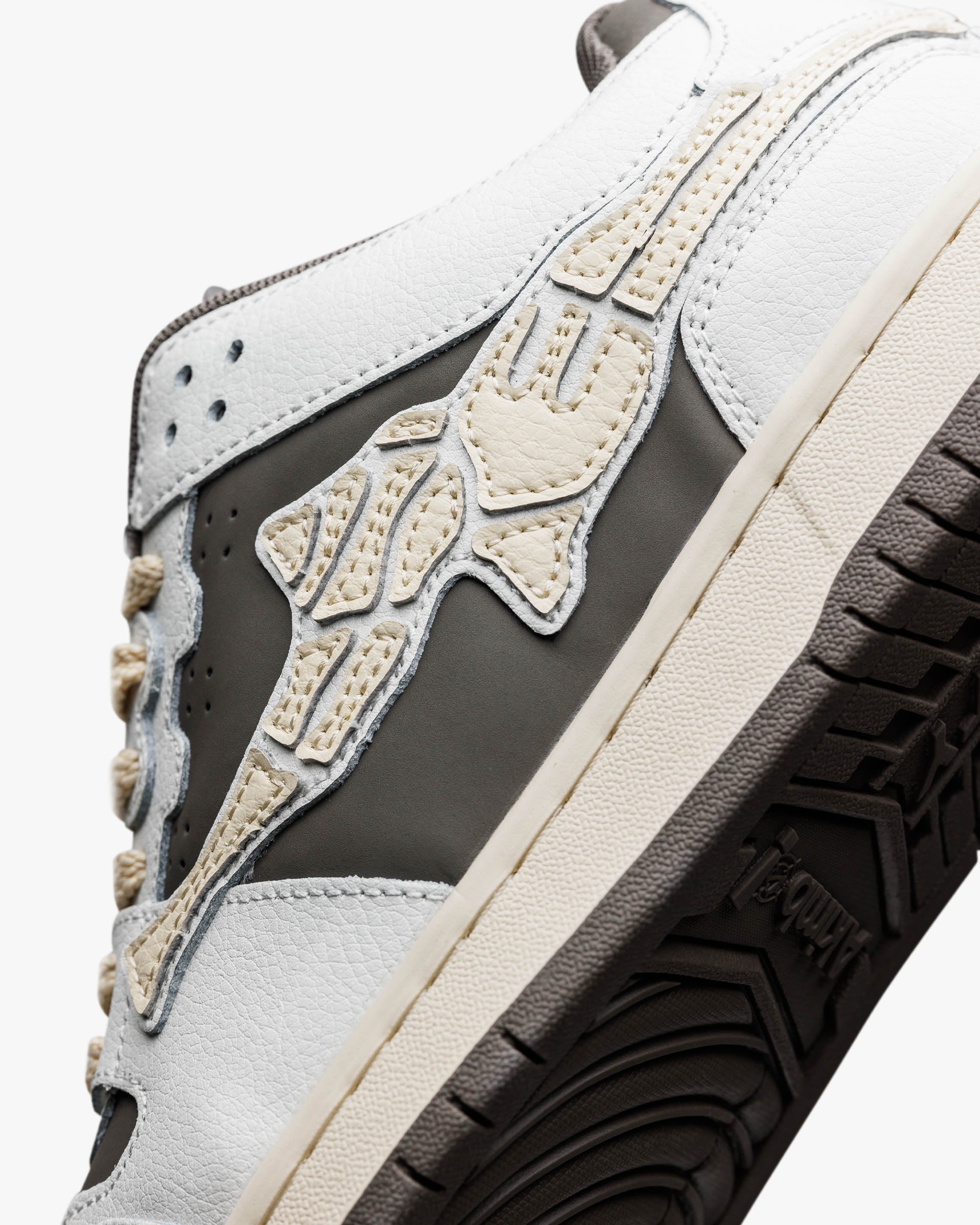 AKIMBO LOWS "BONE CAPER"