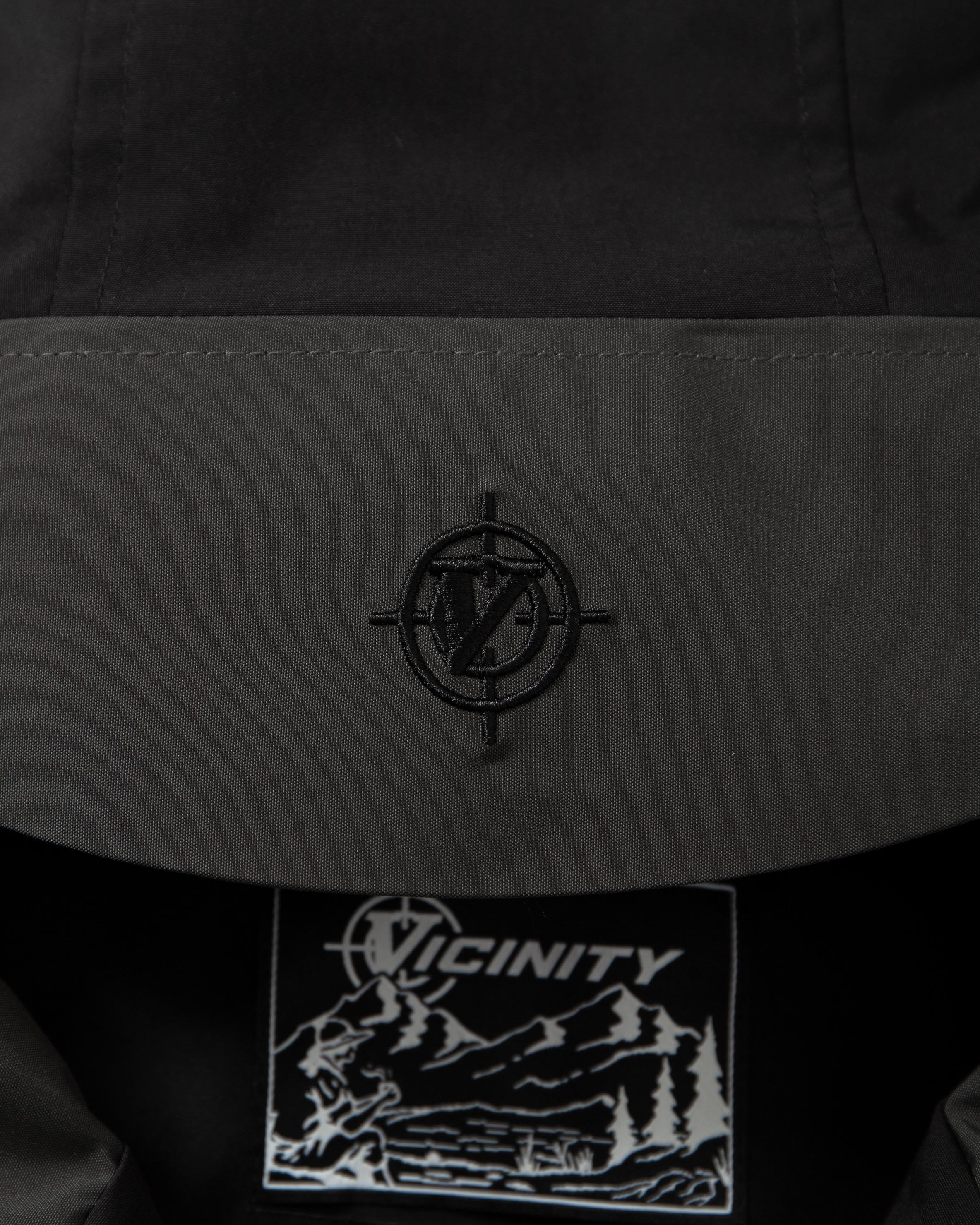 TRAIL WINDBREAKER BLACK