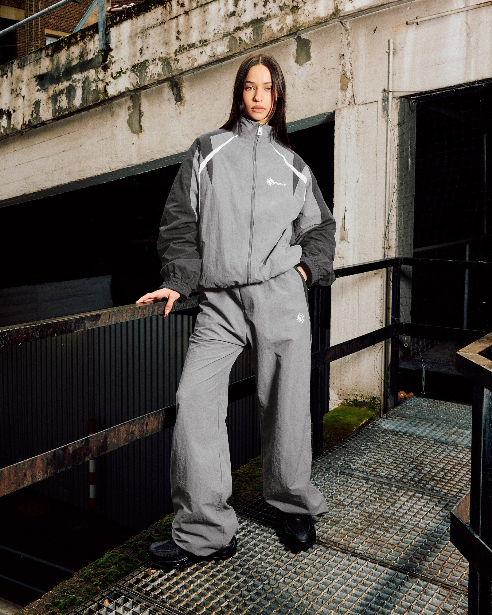 TRACK PANTS V2 BELUGA