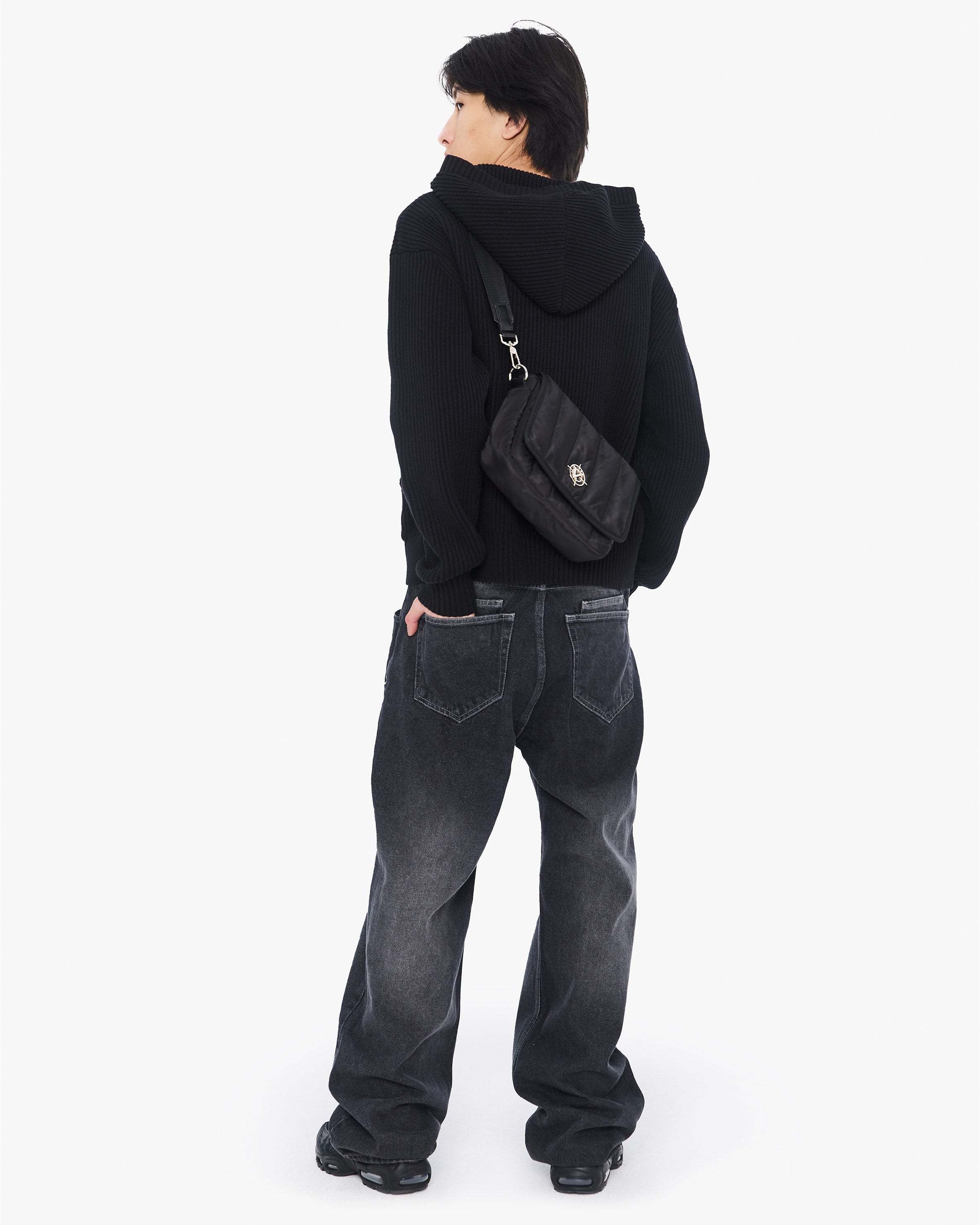 VERT SHOULDERBAG BLACK